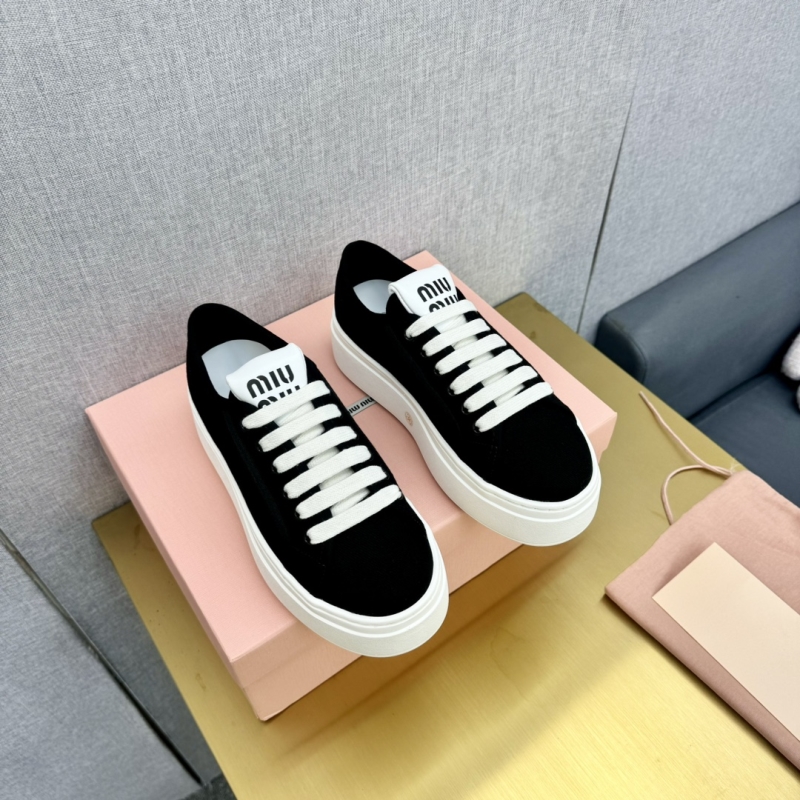 Miu Miu Casual Shoes